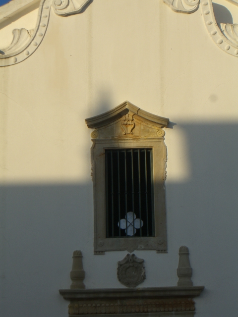 In reality, the smaller window is possibly 60 metres distant from the larger one, and three to four metres higher.