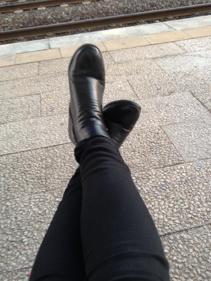 boots-black-for-business